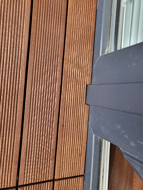 Detail výřezu pilkou.